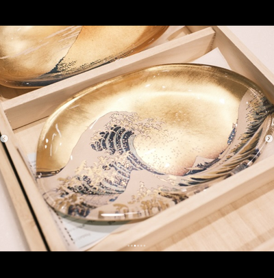 Foil Masterpiece Hokusai Glass Tray (gold) <2 pieces